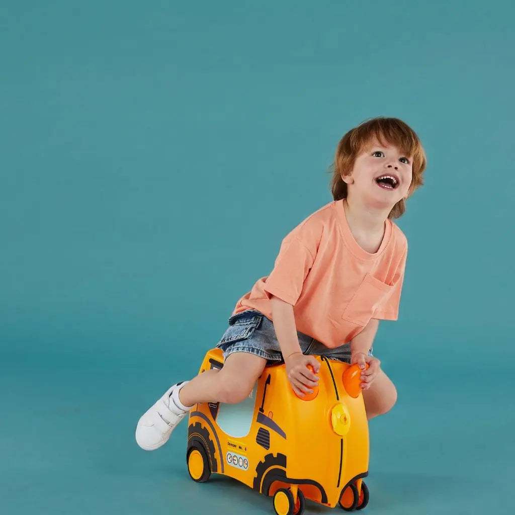 Trunki Glide Ride-on Luggage - Doug the Digger Trunki