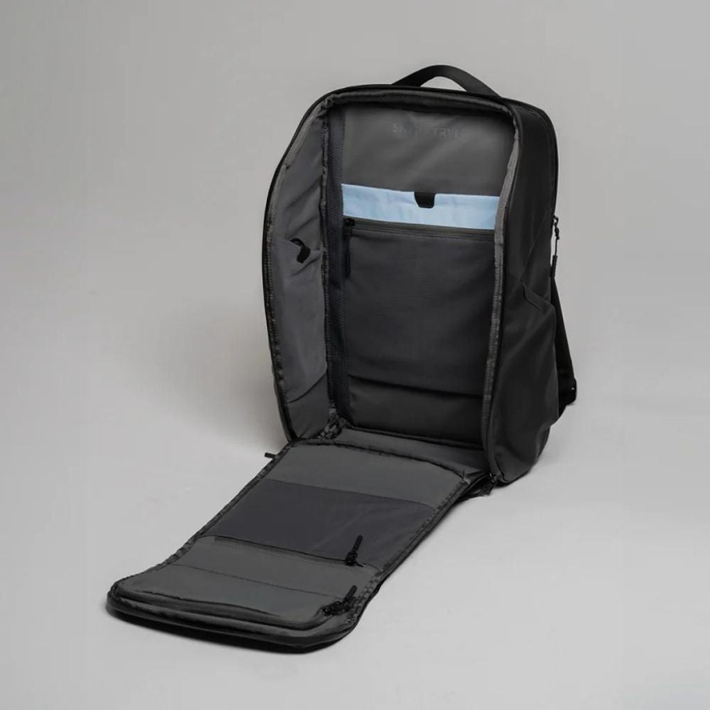 SnapWireless Trvlr 15.6" Laptop Backpack - Black