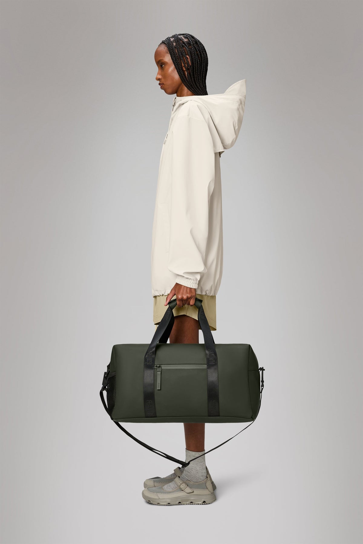 RAINS Trail Gym Bag Green 26L H25 x D22 x W48.50 cm Weekender