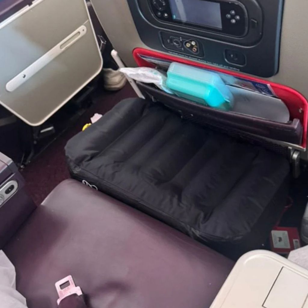 Plane Pal™ Self-Inflating Pillow - Black Plane Pal