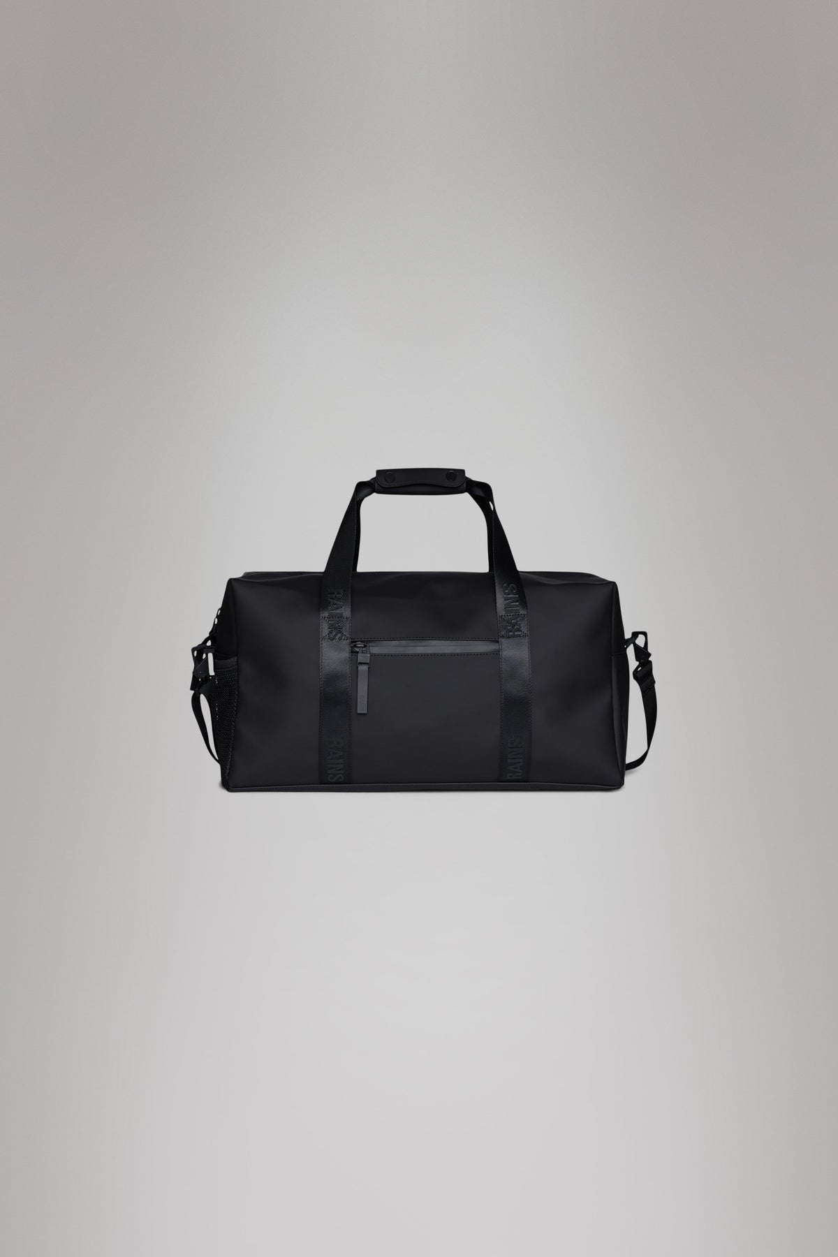 RAINS Trail Gym Bag Black 26L H25 x D22 x W48.50 cm Weekender