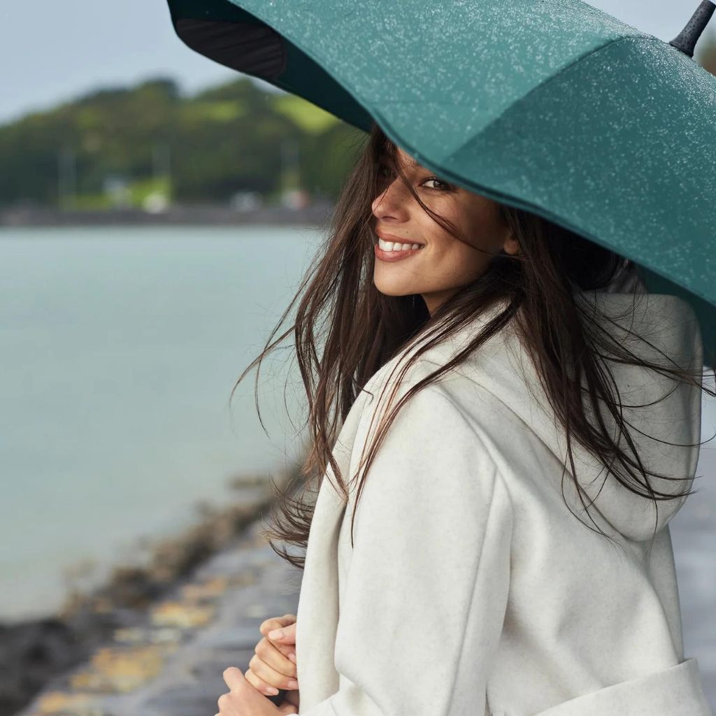 Blunt Classic 2.0 Umbrella - Forest Green - Love Luggage