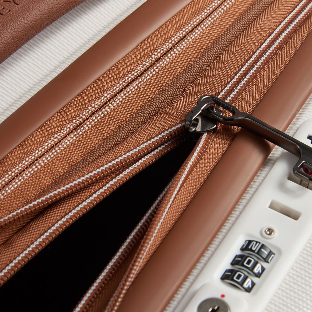 Delsey Chatelet Air 2.0 55cm Business Cabin Luggage - Angora - Love Luggage