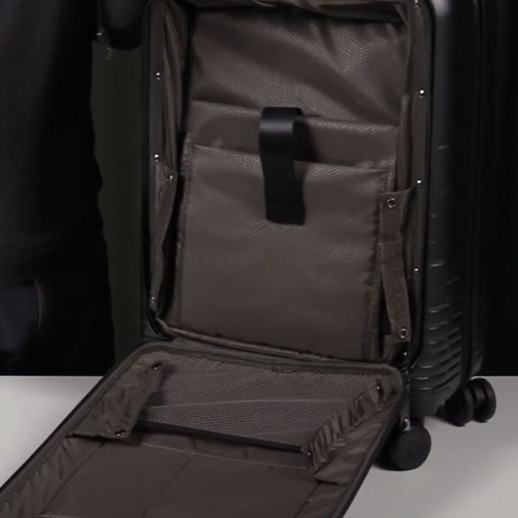 Epic Spin 55cm Carry On With 15" Laptop Sleeve - Matt Black - Love Luggage