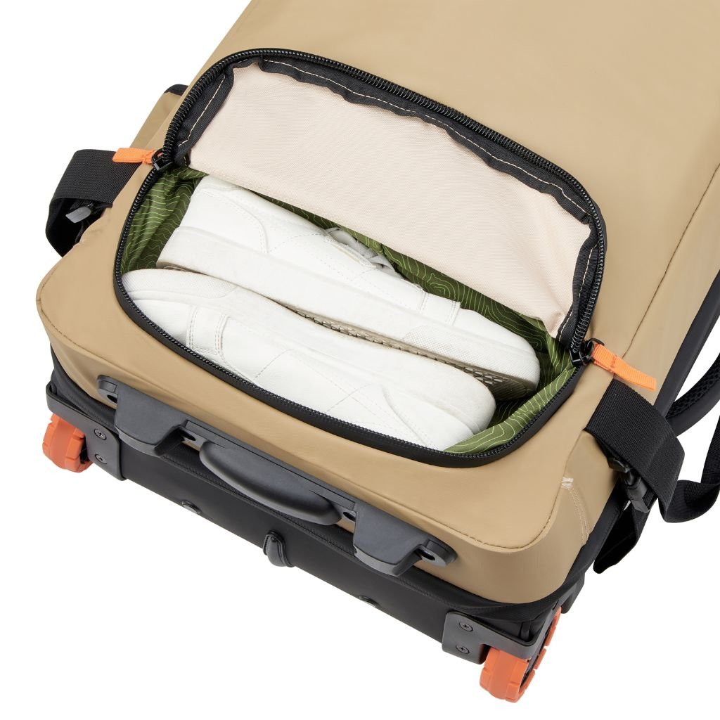 Jeep 55 cm 2 - Wheel All Terrain Rolling Duffle Bag - Warm Sand - Love Luggage