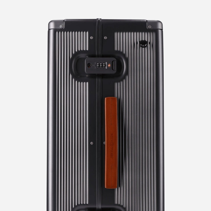 Jekyll & Hide Medium Check - In 67cm (70 L), Silver - Love Luggage