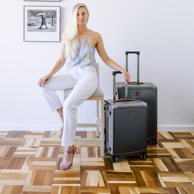 Jekyll & Hide Medium Check - In 67cm (70 L), Silver - Love Luggage