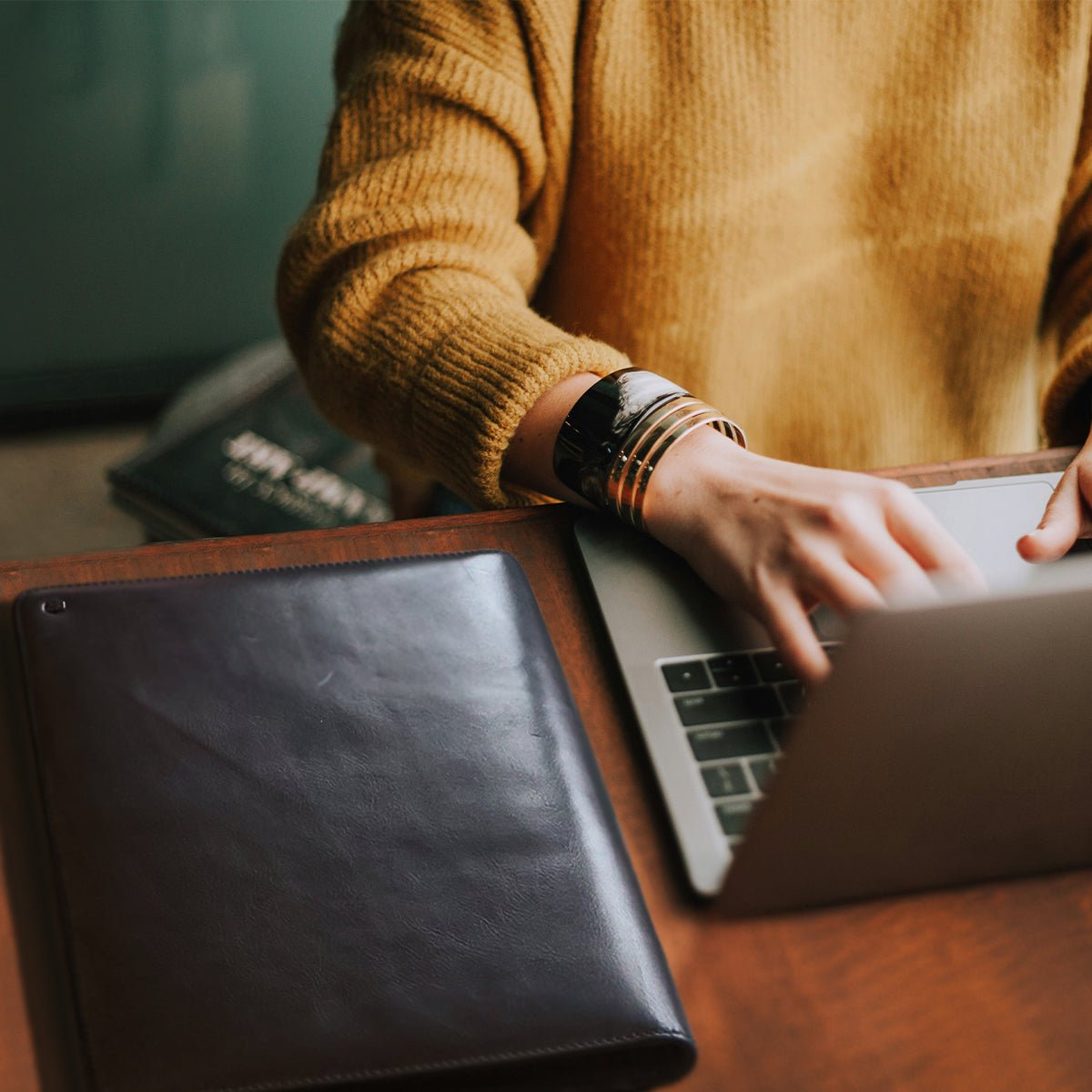 Jekyll & Hide Zip Around A4 Folder, Mocha - Love Luggage