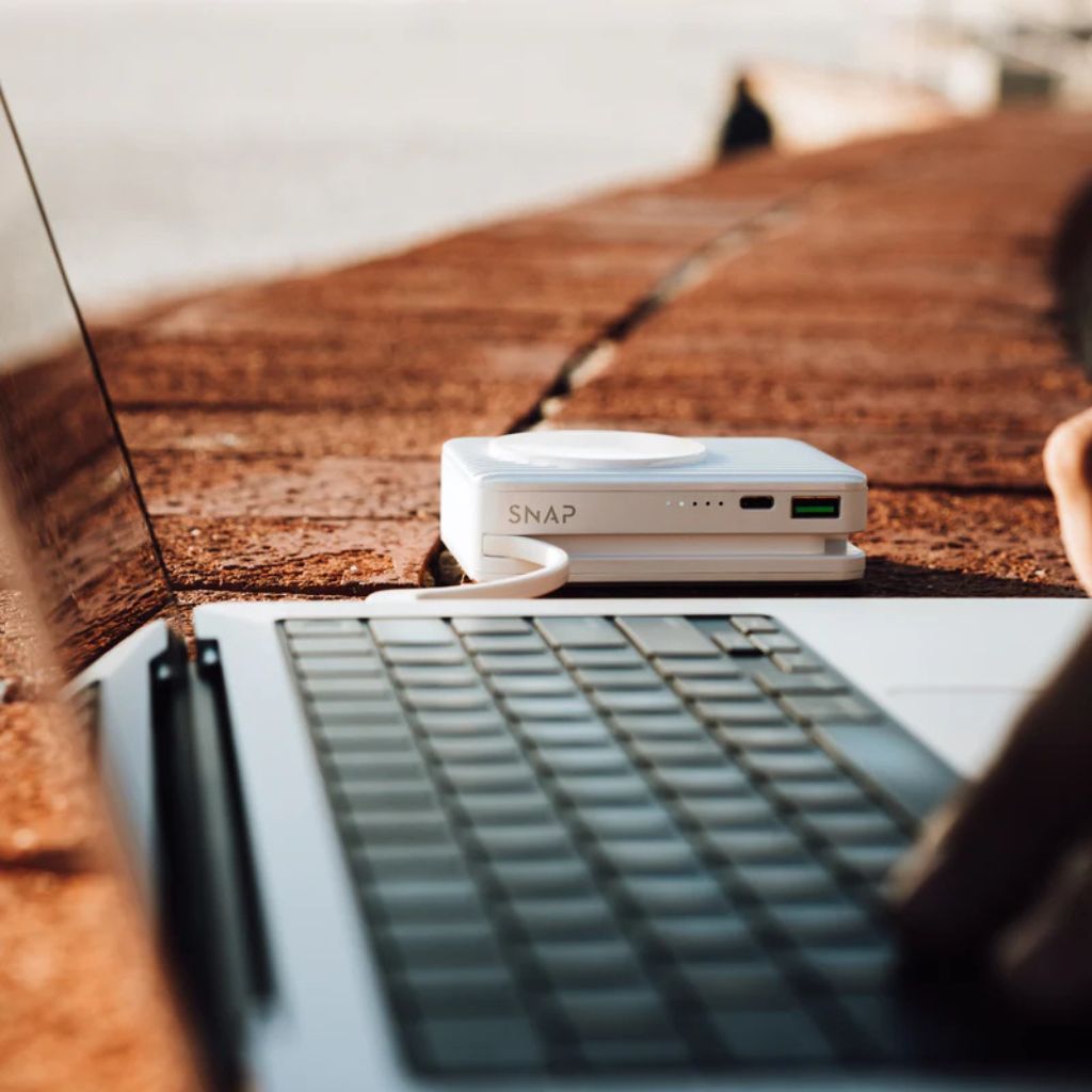 PowerPack Universal Pro - 65W Laptop Power Bank - Black - Love Luggage