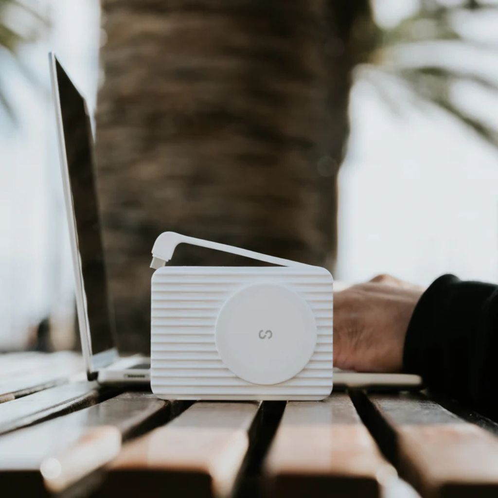 PowerPack Universal Pro - 65W Laptop Power Bank - Black - Love Luggage