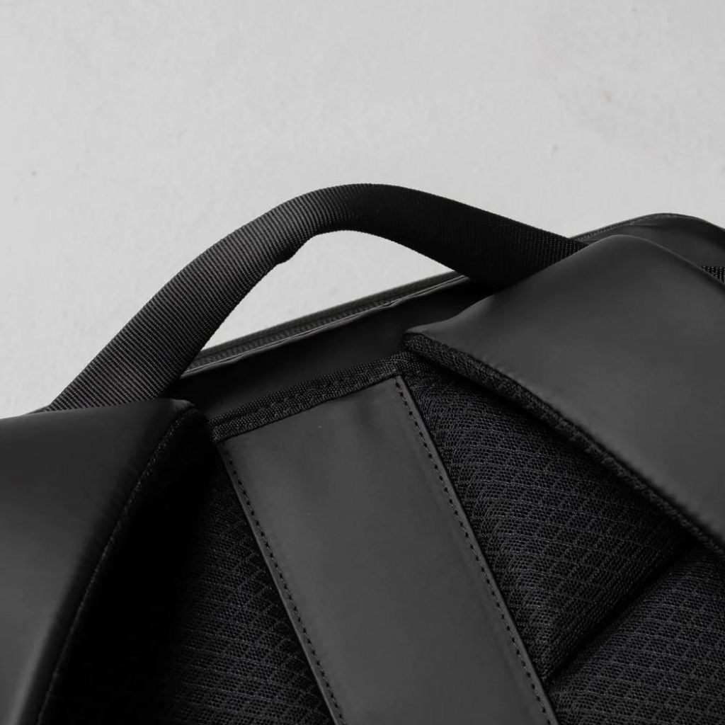 SnapWireless Trvlr 15.6" Laptop Backpack - Black - Love Luggage