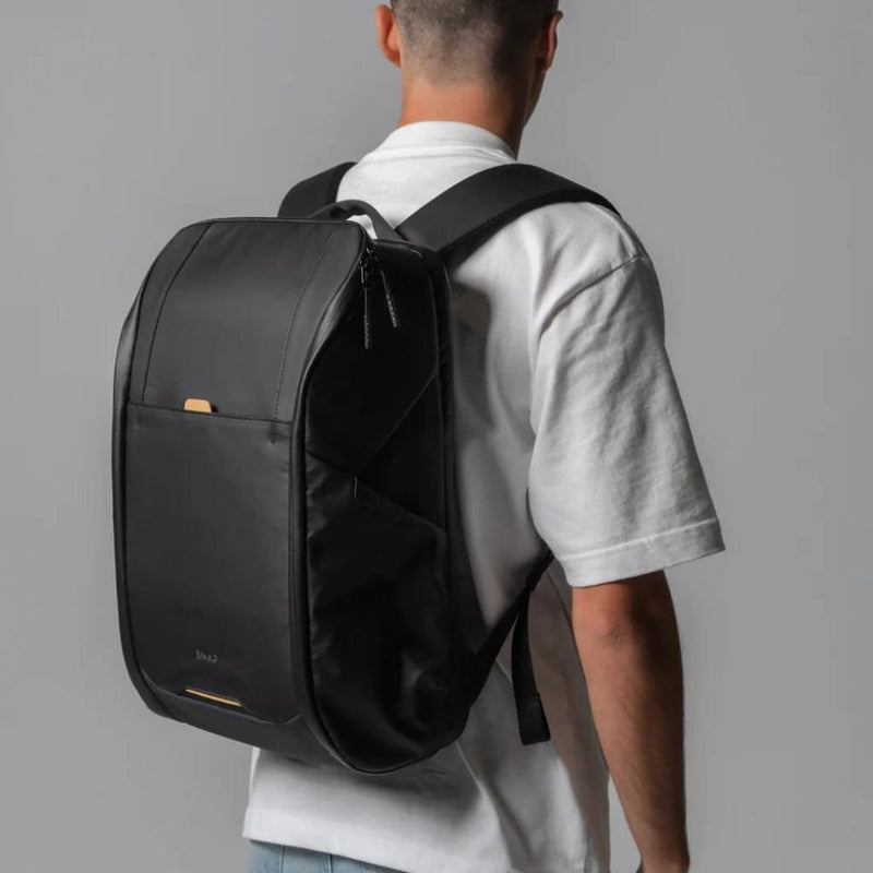 SnapWireless Trvlr 15.6" Laptop Backpack - Black - Love Luggage