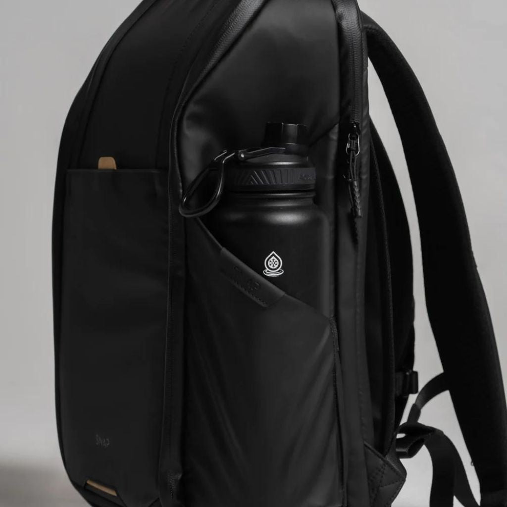 SnapWireless Trvlr 15.6" Laptop Backpack - Black - Love Luggage