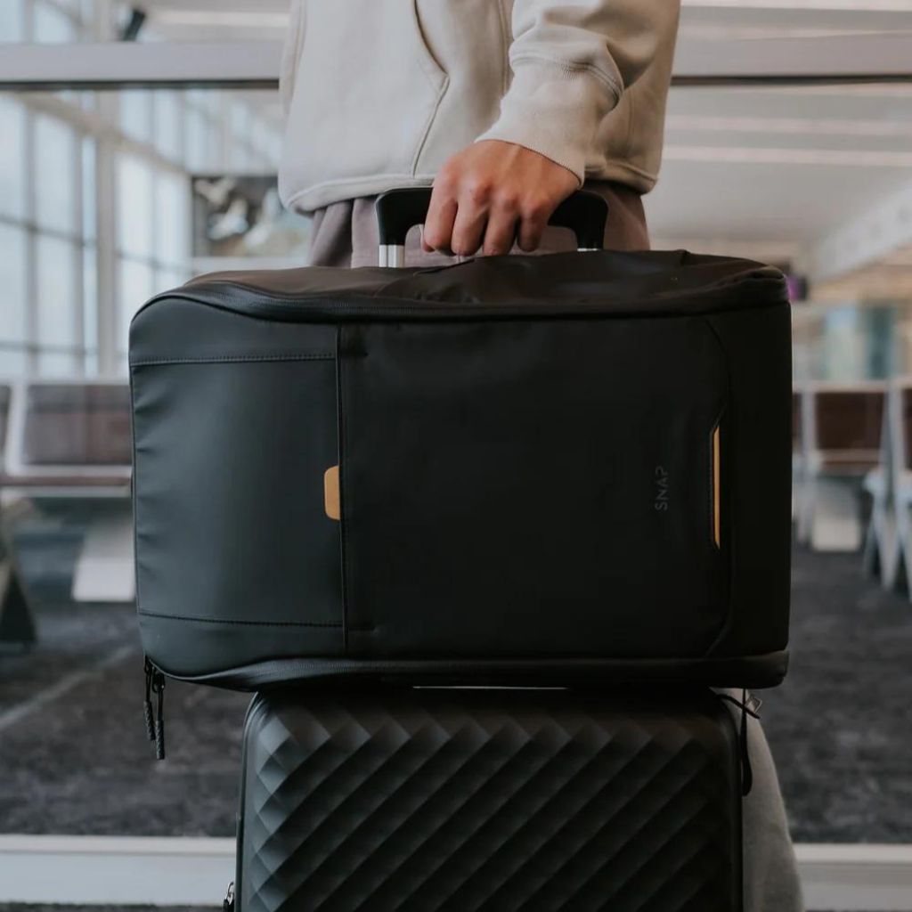 SnapWireless Trvlr 15.6" Laptop Backpack - Black - Love Luggage