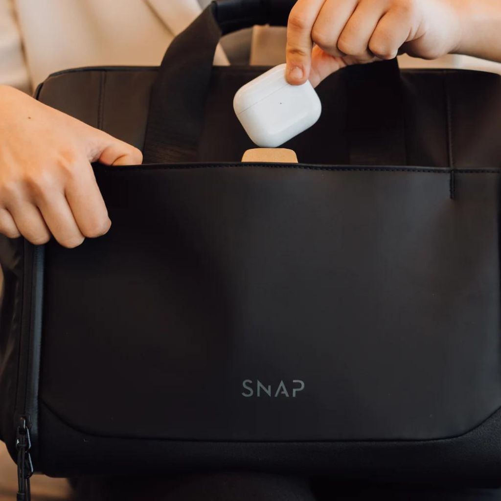 SnapWireless Trvlr Shoulder 15.6" Work Bag Black - Love Luggage