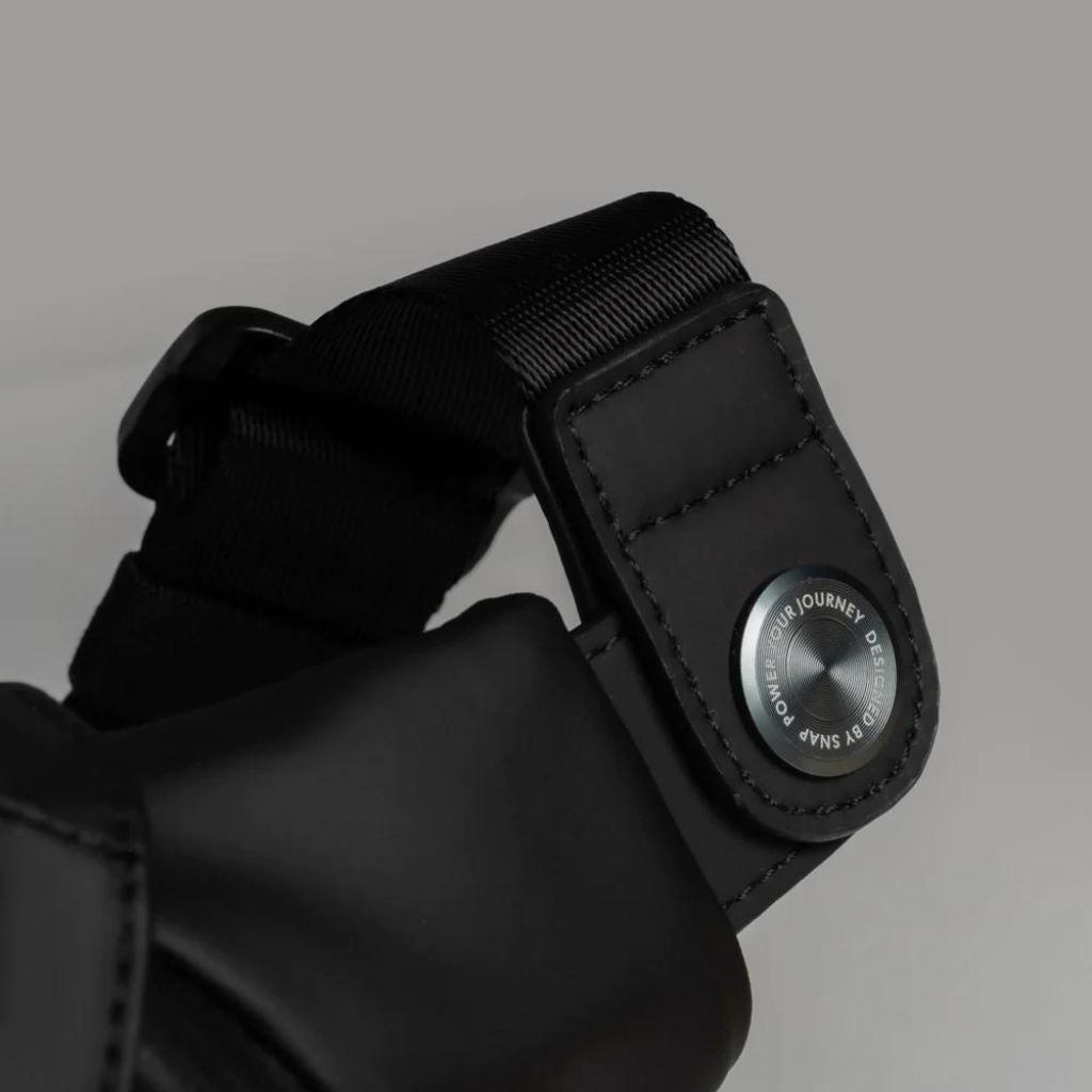 SnapWireless Trvlr Sling Shoulder Bag Black - Love Luggage