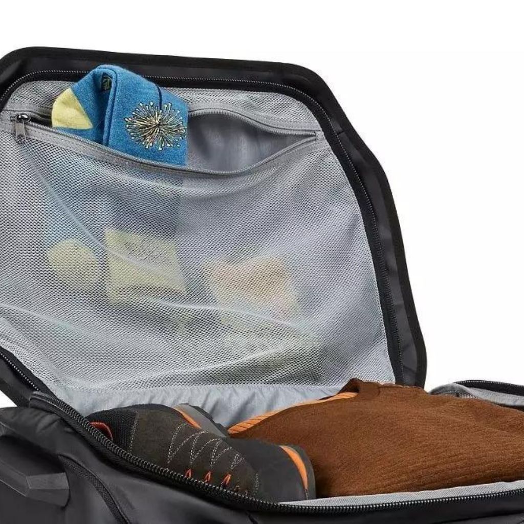 Thule Chasm Carry On Wheeled Duffel 40L - Black - Love Luggage