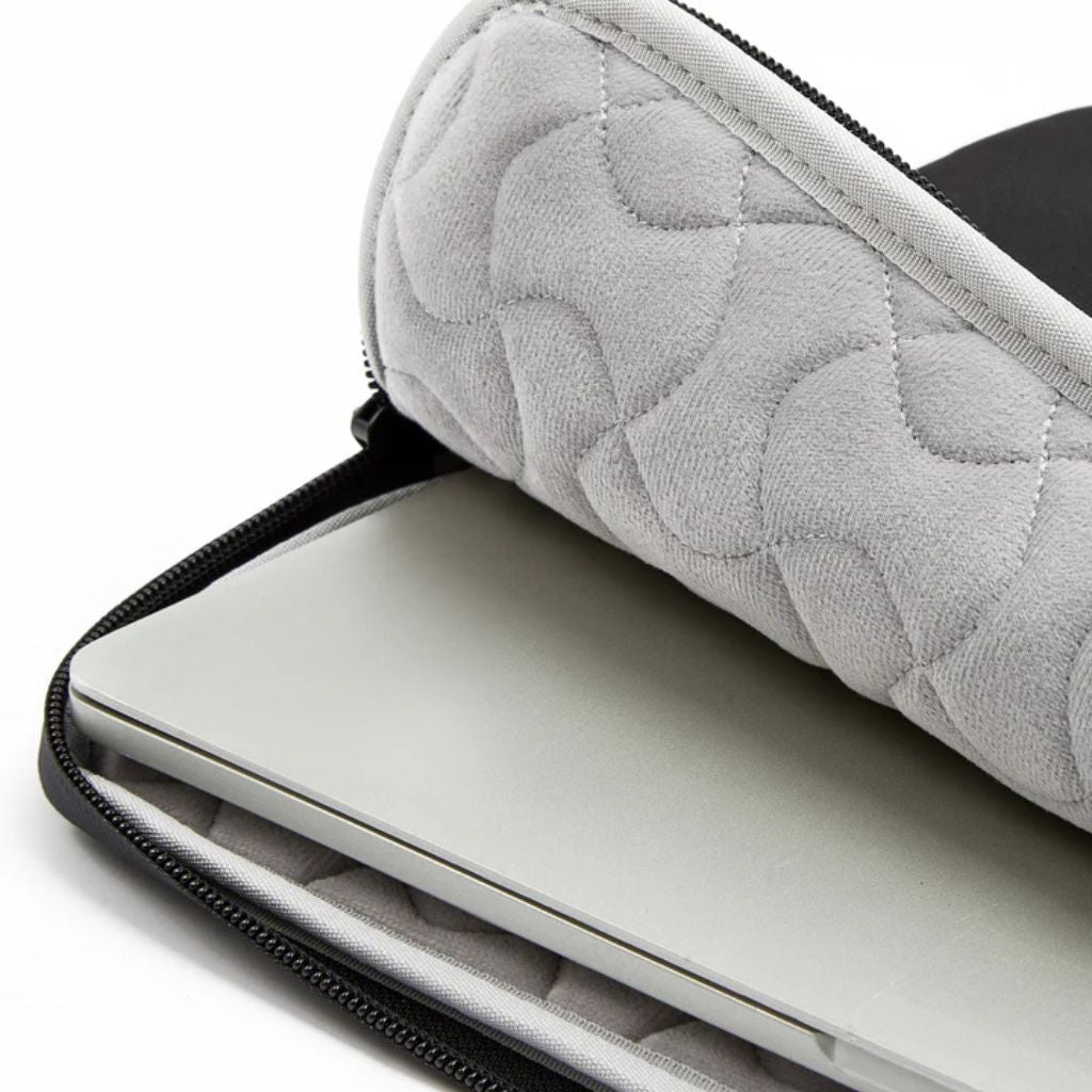 XD Design 16" Laptop Sleeve - Black - Love Luggage