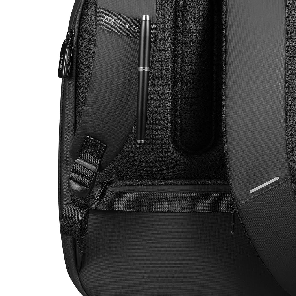 XD Design Bobby Edge Laptop Backpack - Black - Love Luggage