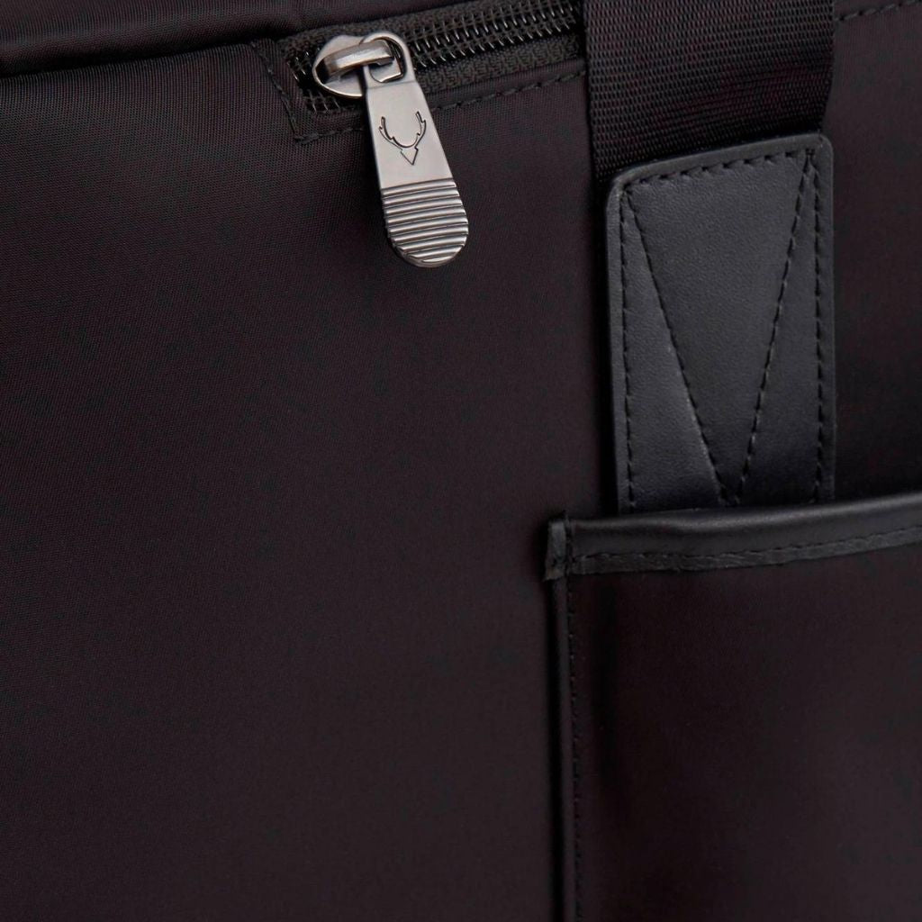 Antler Chelsea Wheeled Holdall - Black - Love Luggage