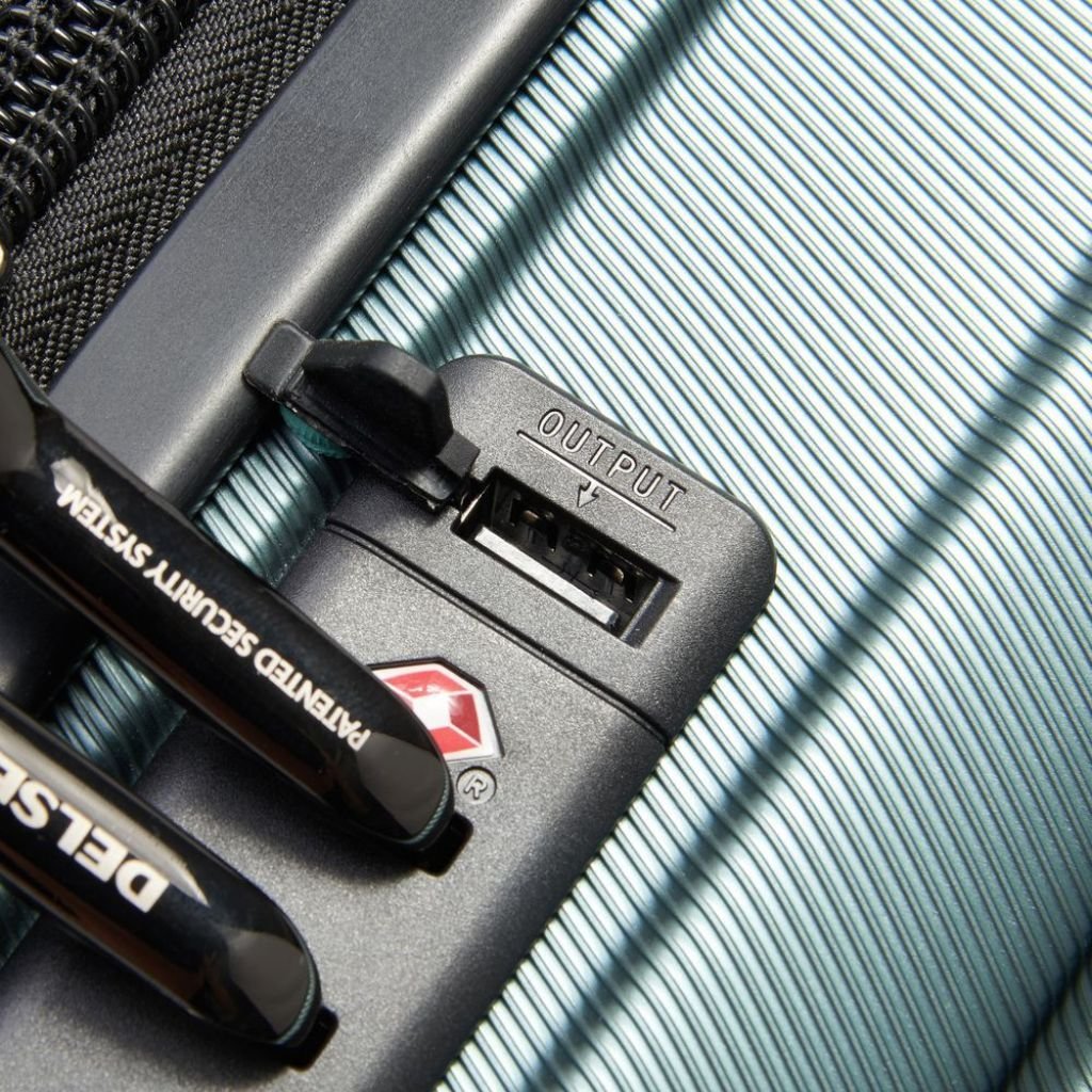 Delsey Shadow 66cm Expandable Medium Luggage - Green - Love Luggage