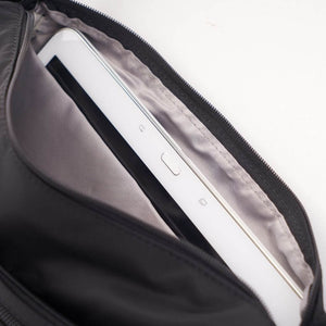 Hedgren Eye Medium Crossbody Bag RFID Black - Love Luggage