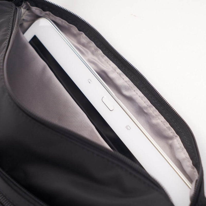Hedgren Eye Medium Crossbody Bag RFID Black - Love Luggage
