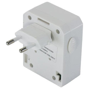 Universal Travel Adaptor with 2 x USB - Au to 150 Countries - Love Luggage